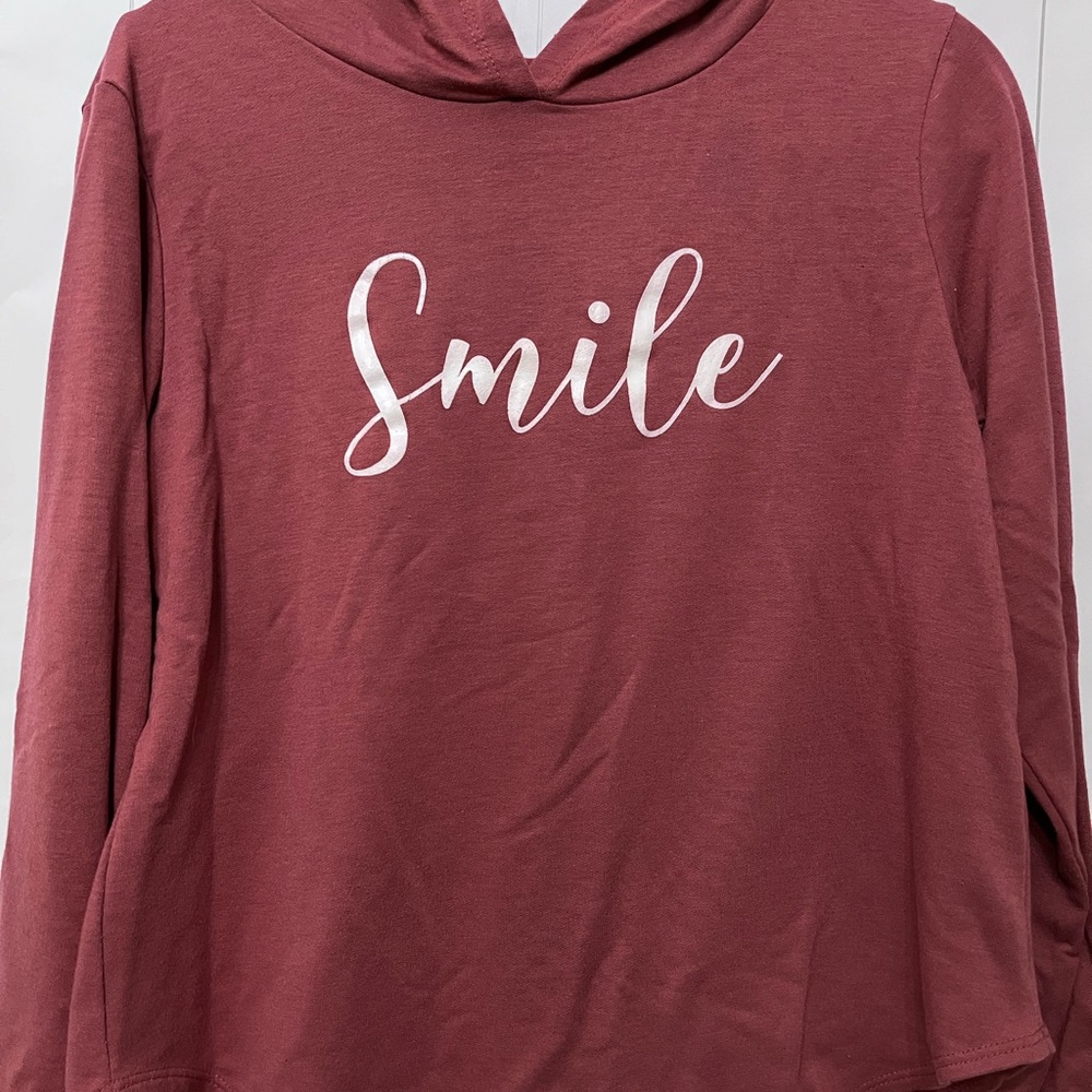 Letter graphic hooded long sleeve